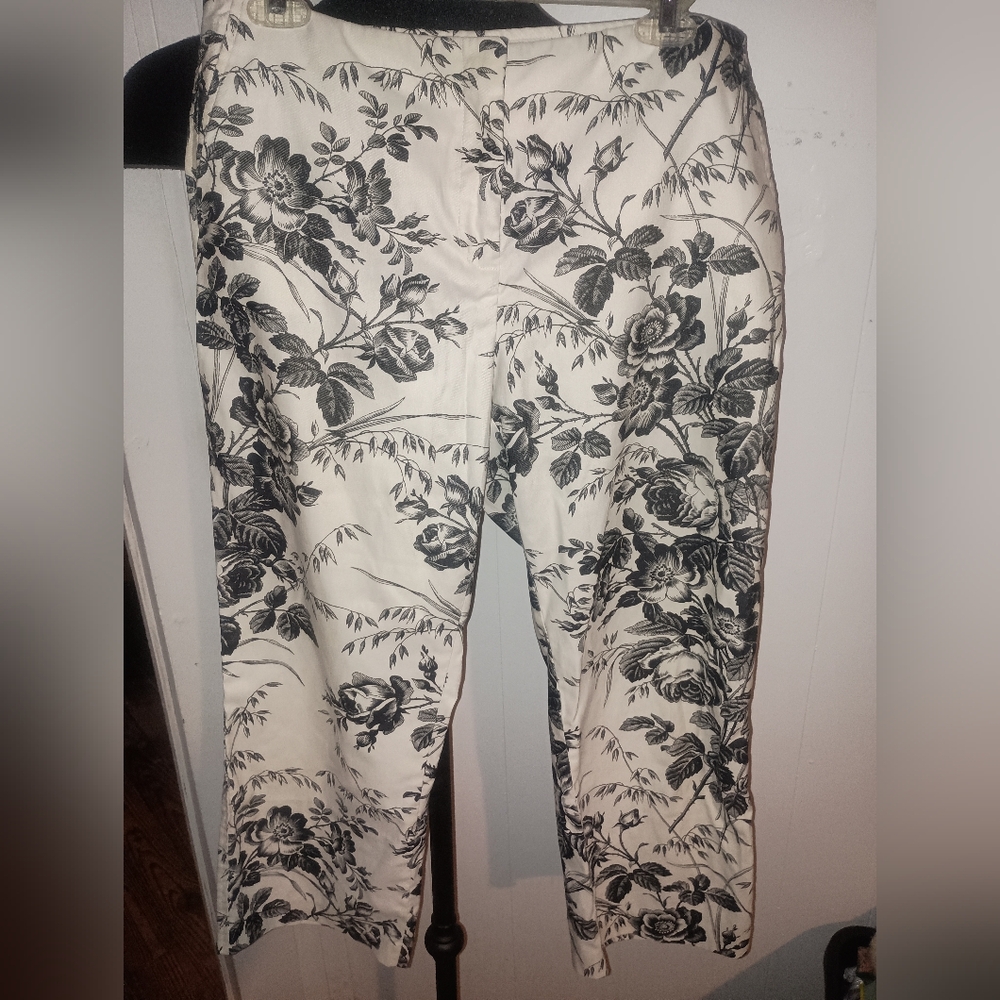 Express Monochrome Floral Stretch Pants